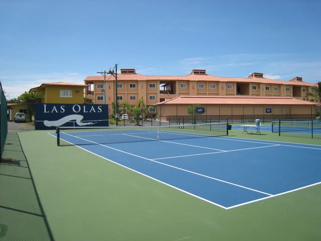 Las Olas Tennis Facility