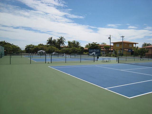 Las Olas Tennis Facility